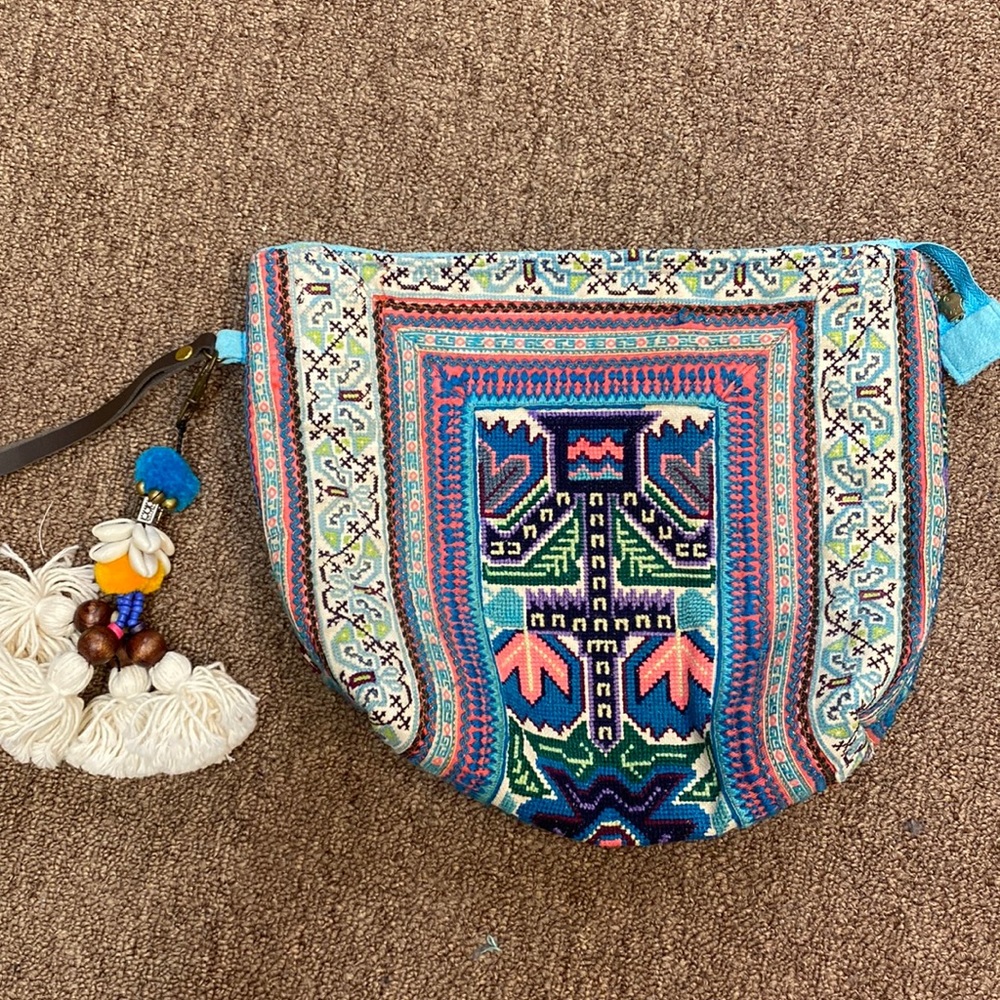 Jade tribe Eliz pom clutch NWT